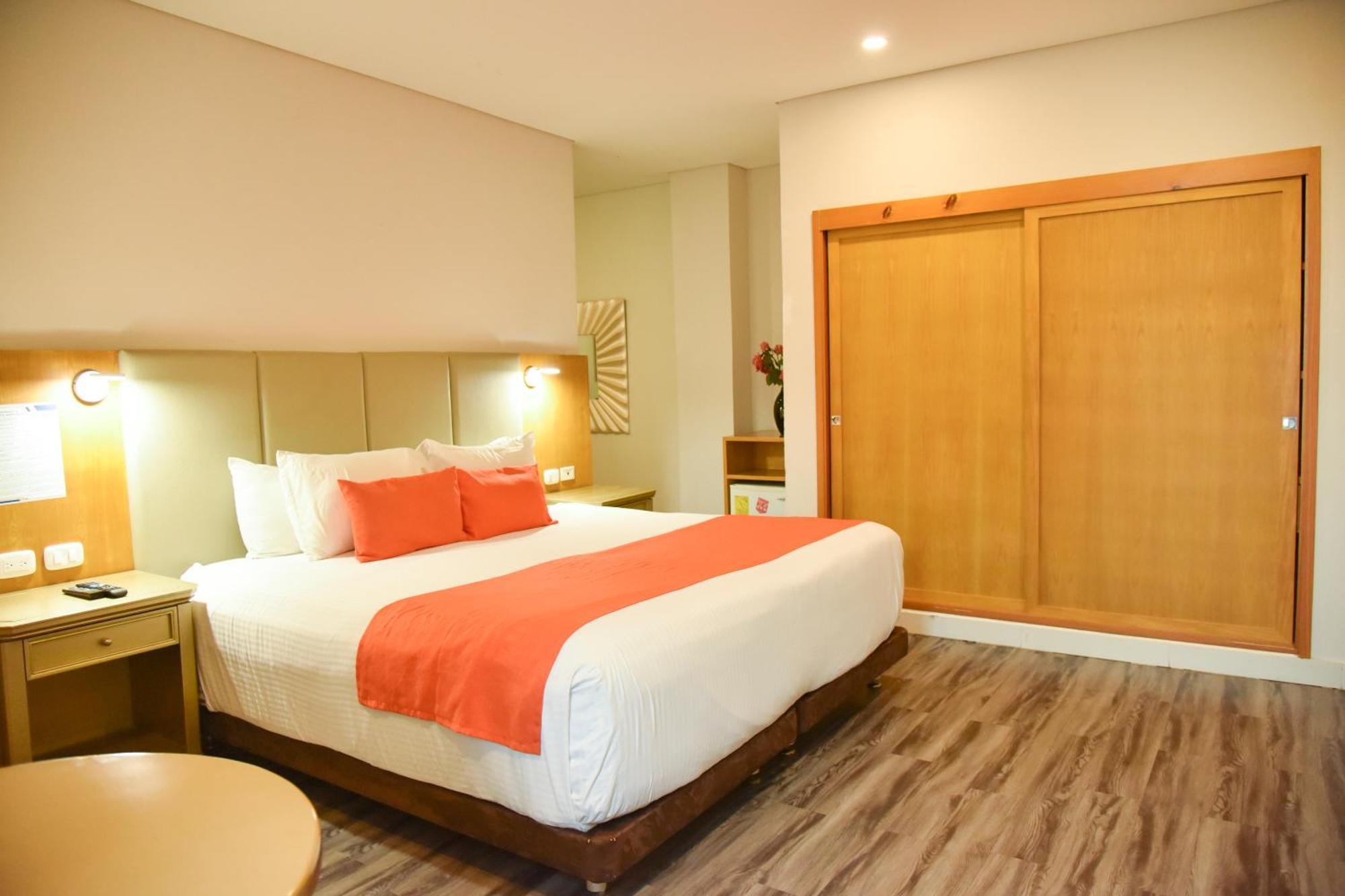 Hotel American Golf Barranquilla  Dış mekan fotoğraf